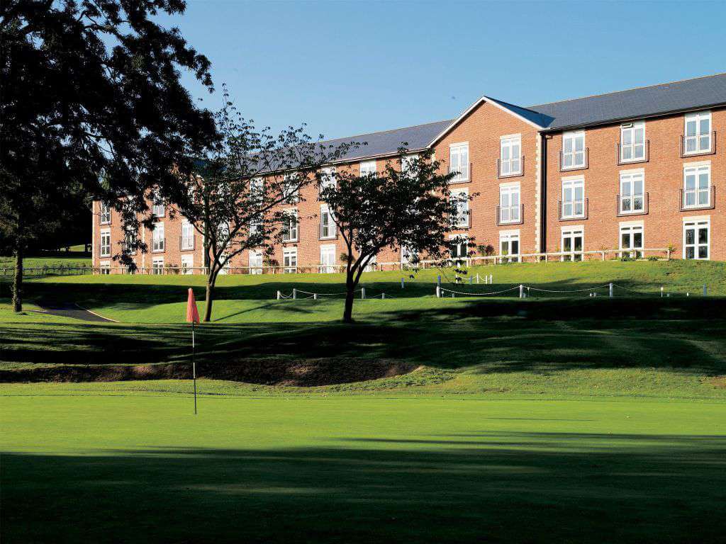 macdonald-hill-valley-golf-course-1--1